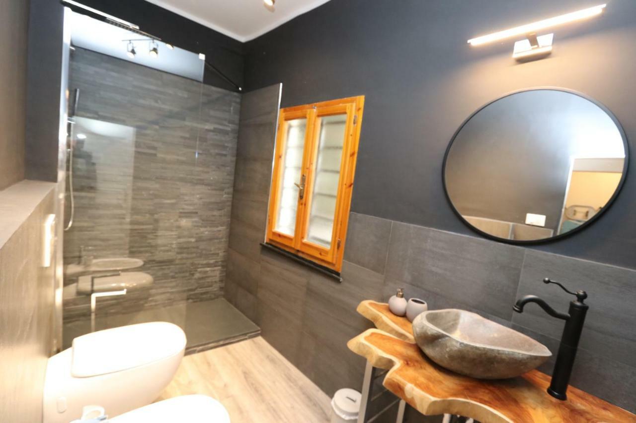Lovely Apt Really Downtown - Free Private Parking Included! - Genua Zewnętrze zdjęcie